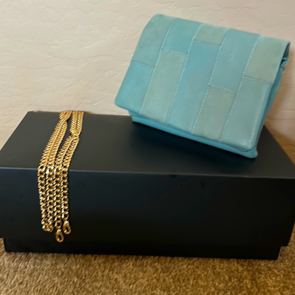 Lauren Conrad clutch